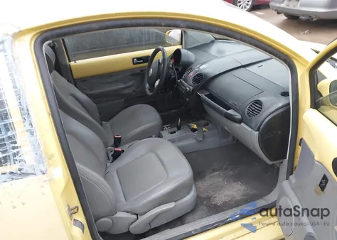 2006 Volkswagen New Beetle Tdi from USA, damaged, VIN 3VWPR31CX6M403890